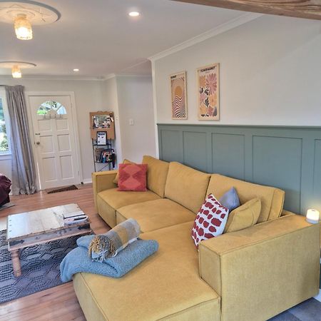 Cosy Getaway In Manapouri Villa Buitenkant foto