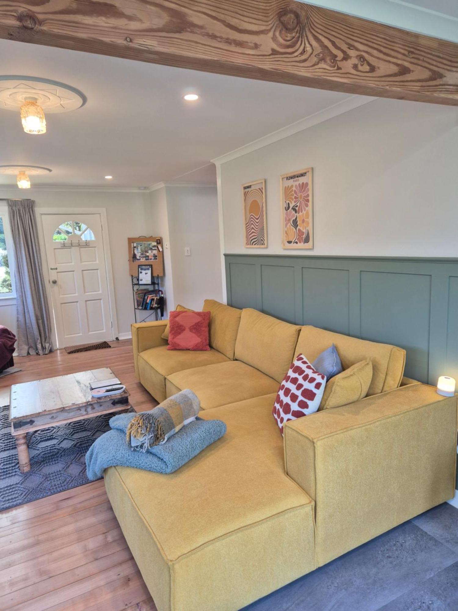 Cosy Getaway In Manapouri Villa Buitenkant foto