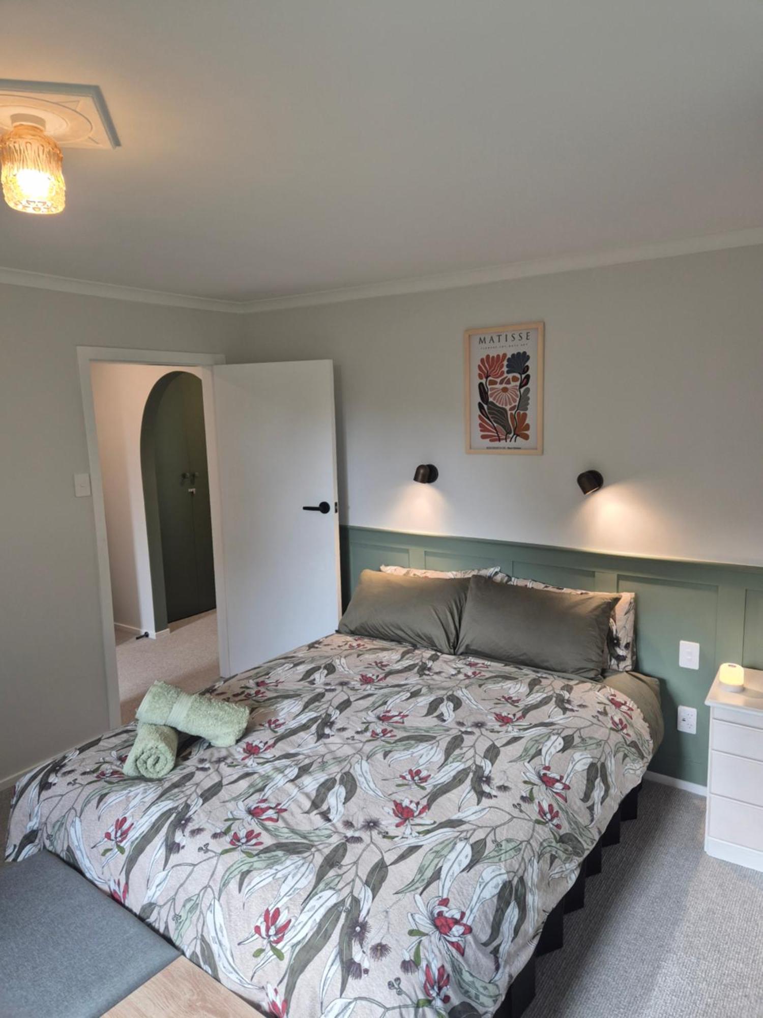 Cosy Getaway In Manapouri Villa Buitenkant foto